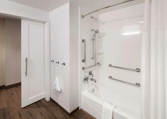 Hampton & Downtown 3* Phoenix
