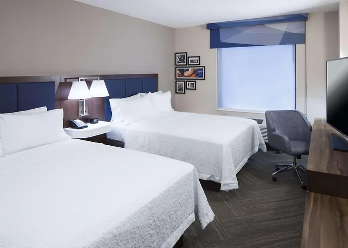 Hampton & Downtown Hotel