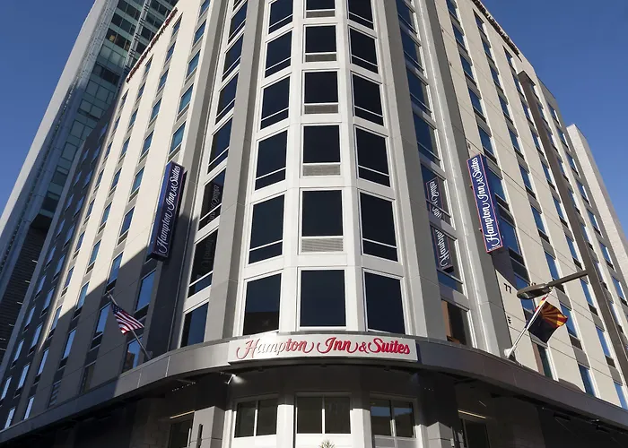 Hampton & Downtown Hotel